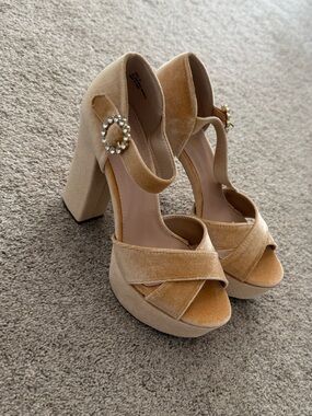 Lulu's Champagne Velvet Platform Block Heels with Rhinestone Buckles